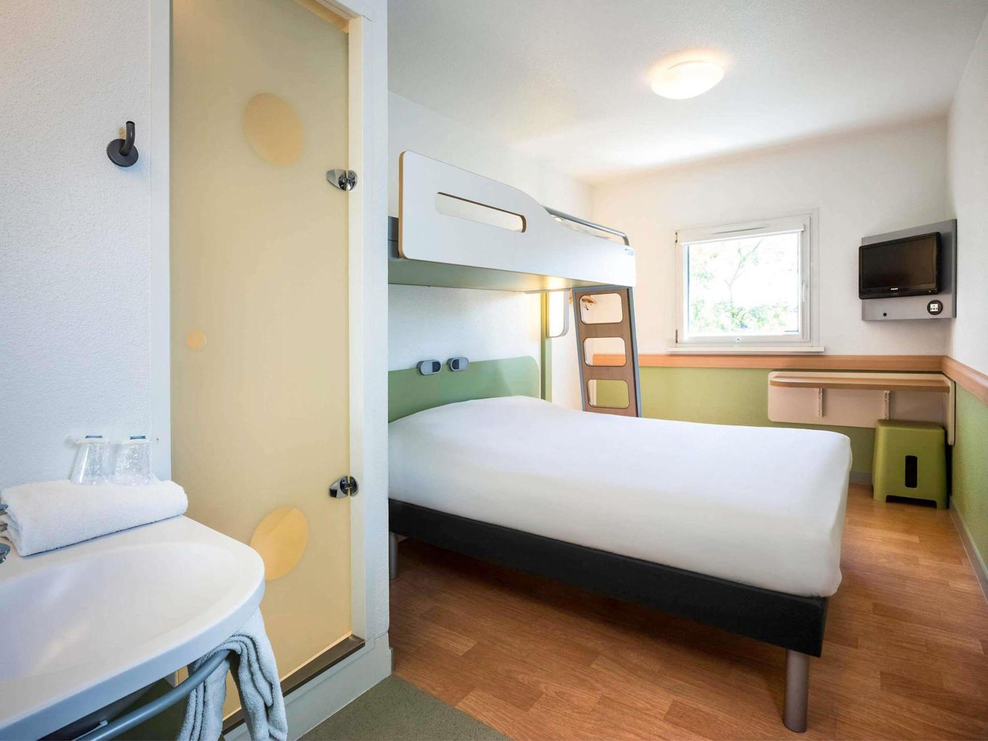 Ibis Budget Селеста Экстерьер фото